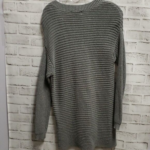 Ruff hewn sweater  - Picture 3 of 3